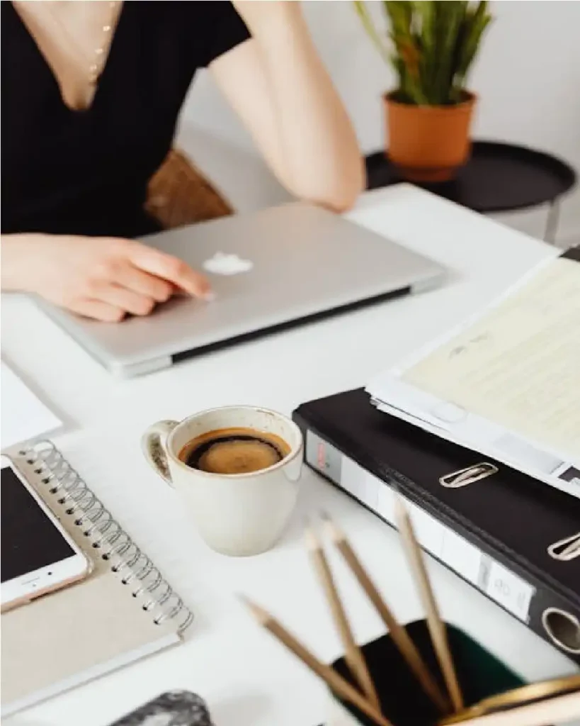 macbook lights at bottom of screen